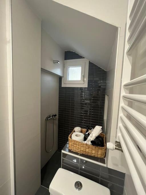 House B Diavata, Thessaloniki Apartment Ngoại thất bức ảnh