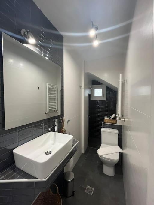 House B Diavata, Thessaloniki Apartment Ngoại thất bức ảnh