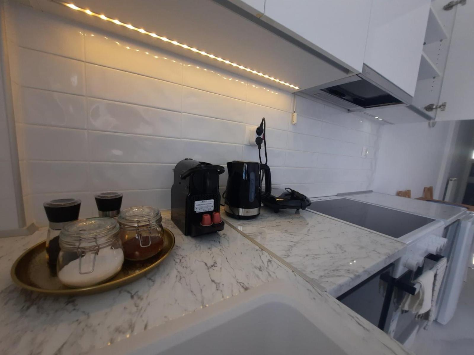 House B Diavata, Thessaloniki Apartment Ngoại thất bức ảnh