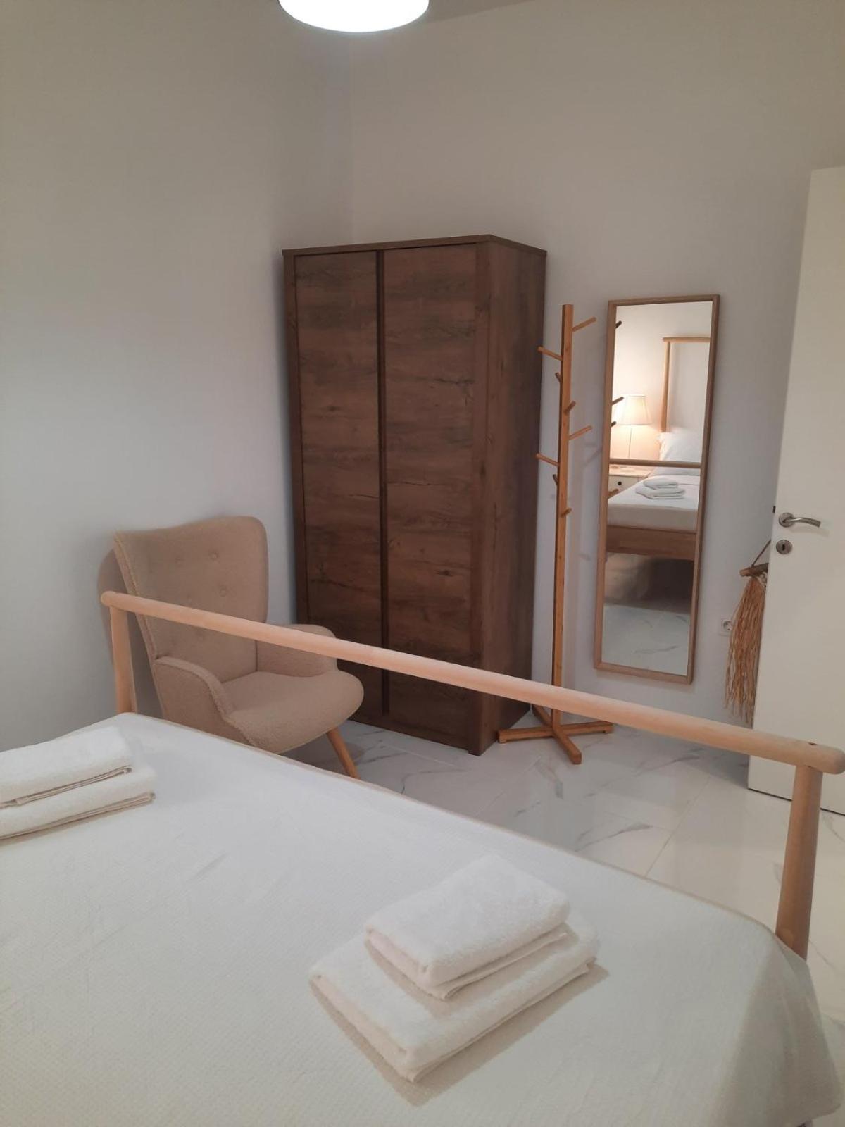 House B Diavata, Thessaloniki Apartment Ngoại thất bức ảnh