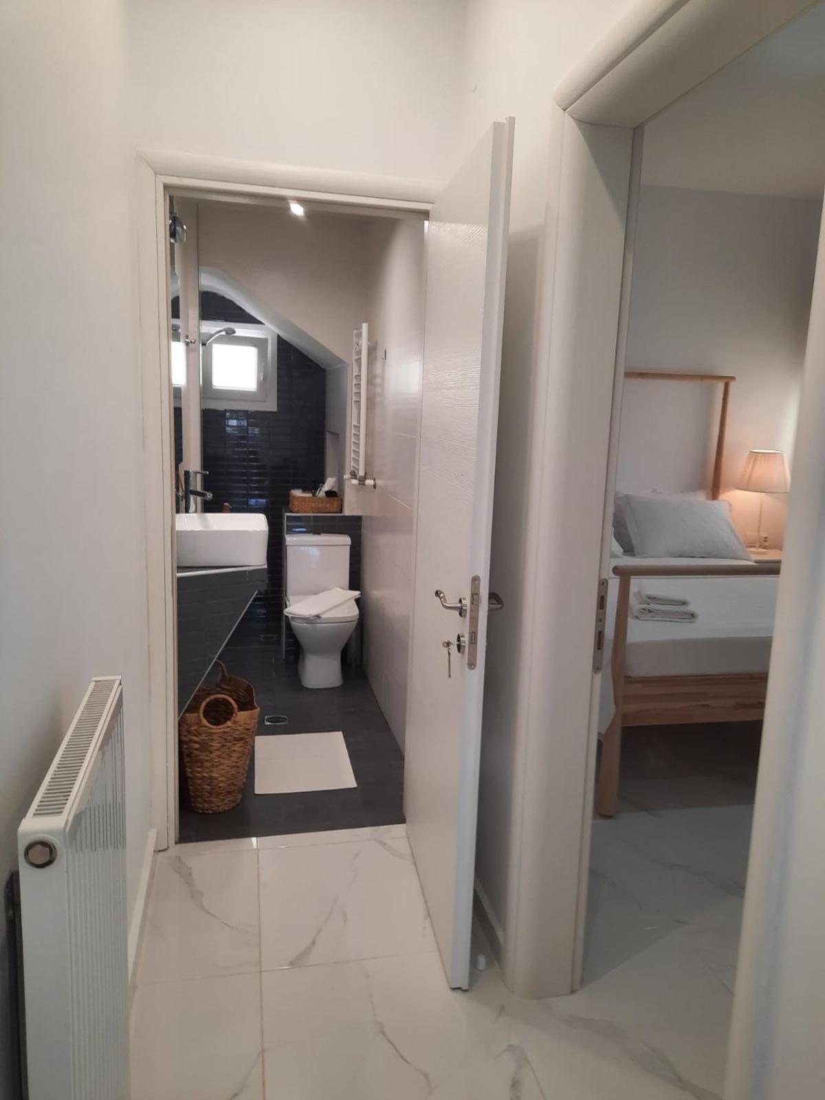 House B Diavata, Thessaloniki Apartment Ngoại thất bức ảnh