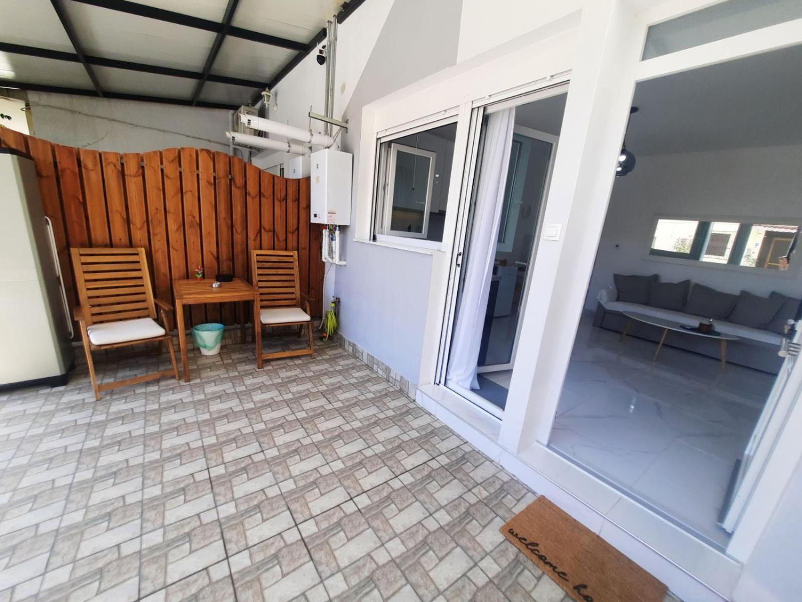 House B Diavata, Thessaloniki Apartment Ngoại thất bức ảnh
