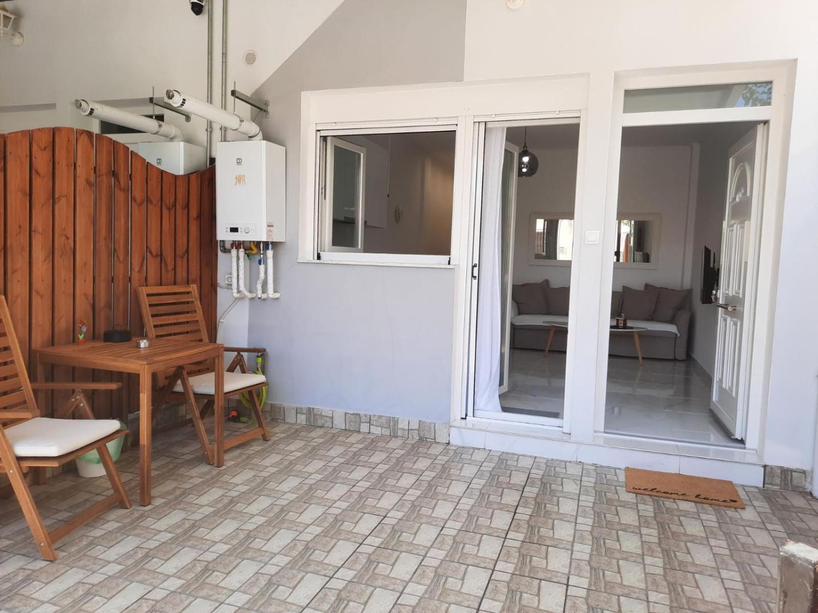 House B Diavata, Thessaloniki Apartment Ngoại thất bức ảnh