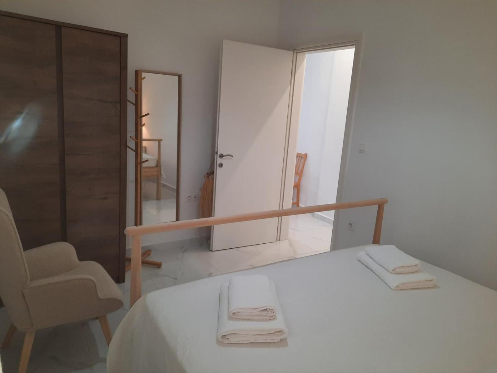 House B Diavata, Thessaloniki Apartment Ngoại thất bức ảnh